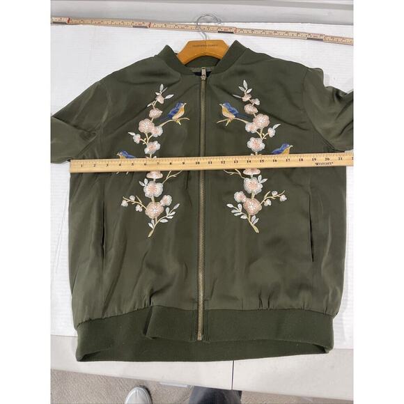 Forever 21 Embroidered Floral Birds Bomber Full Zip Jacket with Pockets Sz M - Picture 5 of 9